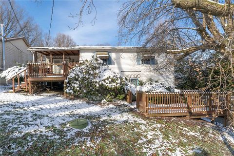 Photo of 819 Bute Rd, Uniontown, PA 15401 (MLS # 1747561)