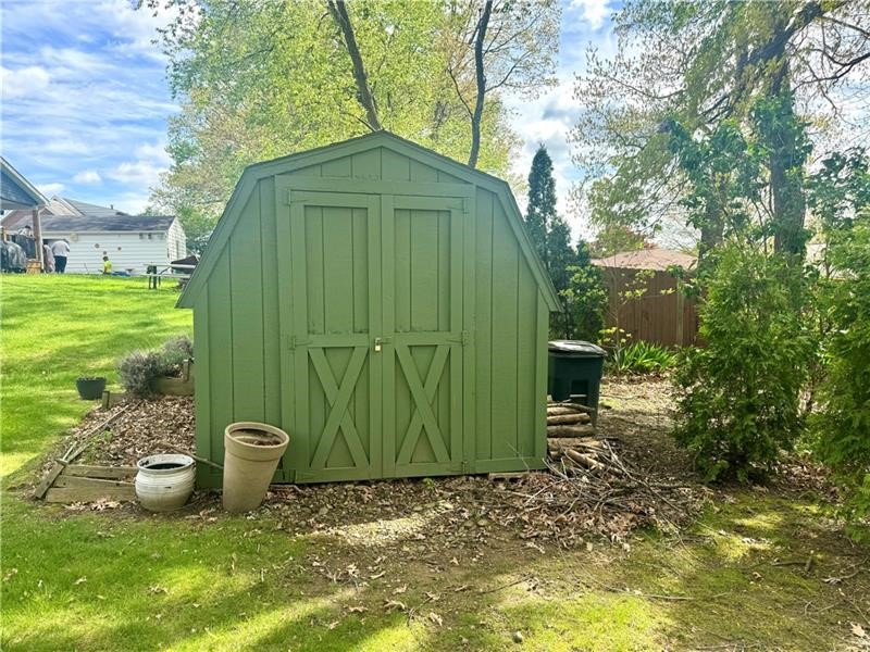 Twp Of But SE, Pennsylvania 16002, United States, 3 Bedrooms Bedrooms, ,2 BathroomsBathrooms,Residential,Active,180077