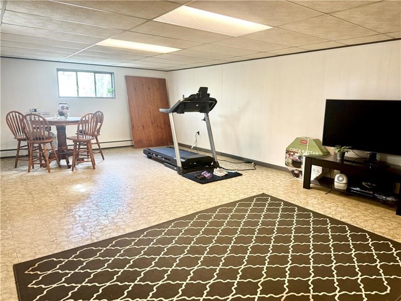 Twp Of But SE, Pennsylvania 16002, United States, 3 Bedrooms Bedrooms, ,2 BathroomsBathrooms,Residential,Active,180077