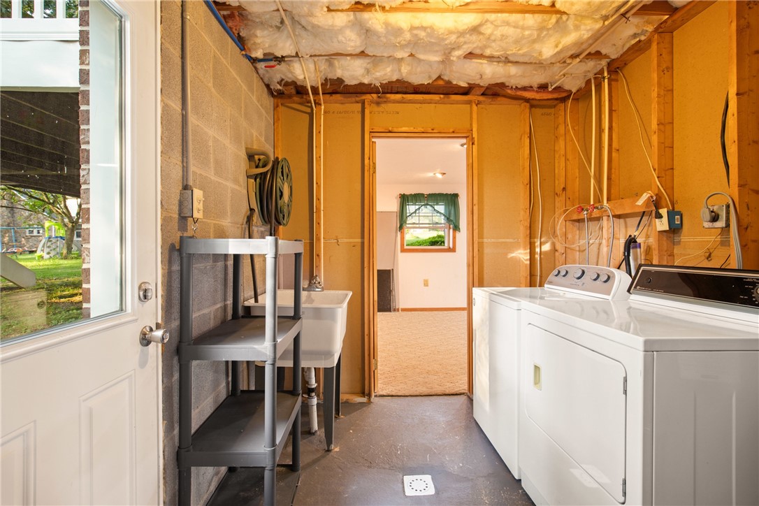 Johnstown, Pennsylvania 15909, United States, 3 Bedrooms Bedrooms, ,3 BathroomsBathrooms,Residential,Pending,183966