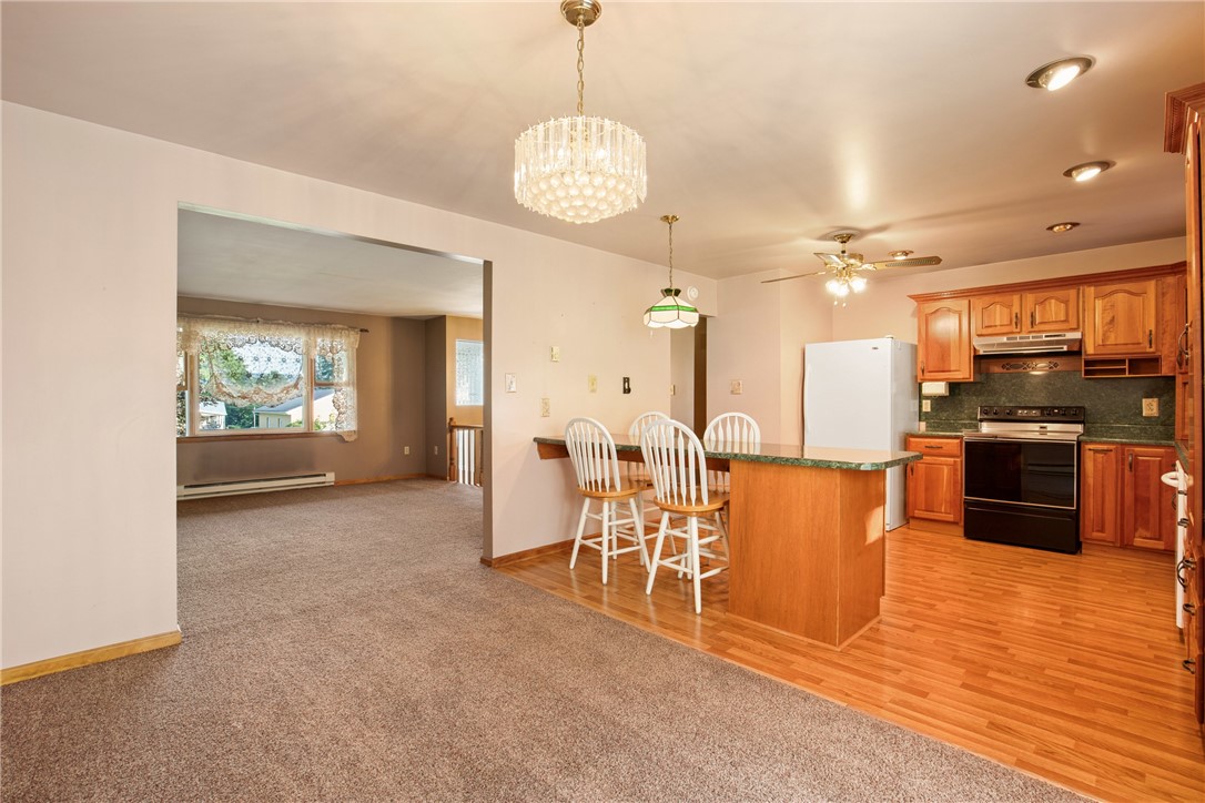 Johnstown, Pennsylvania 15909, United States, 3 Bedrooms Bedrooms, ,3 BathroomsBathrooms,Residential,Pending,183966