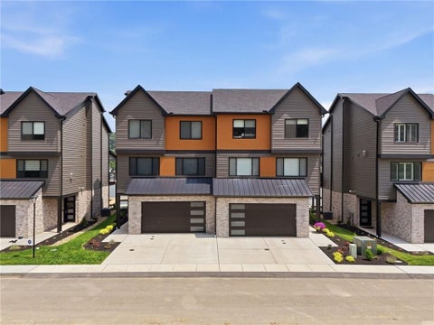 Townhouse For Sale - 101 Miramar Drive Dr<br/> O'Hara, PA 15238