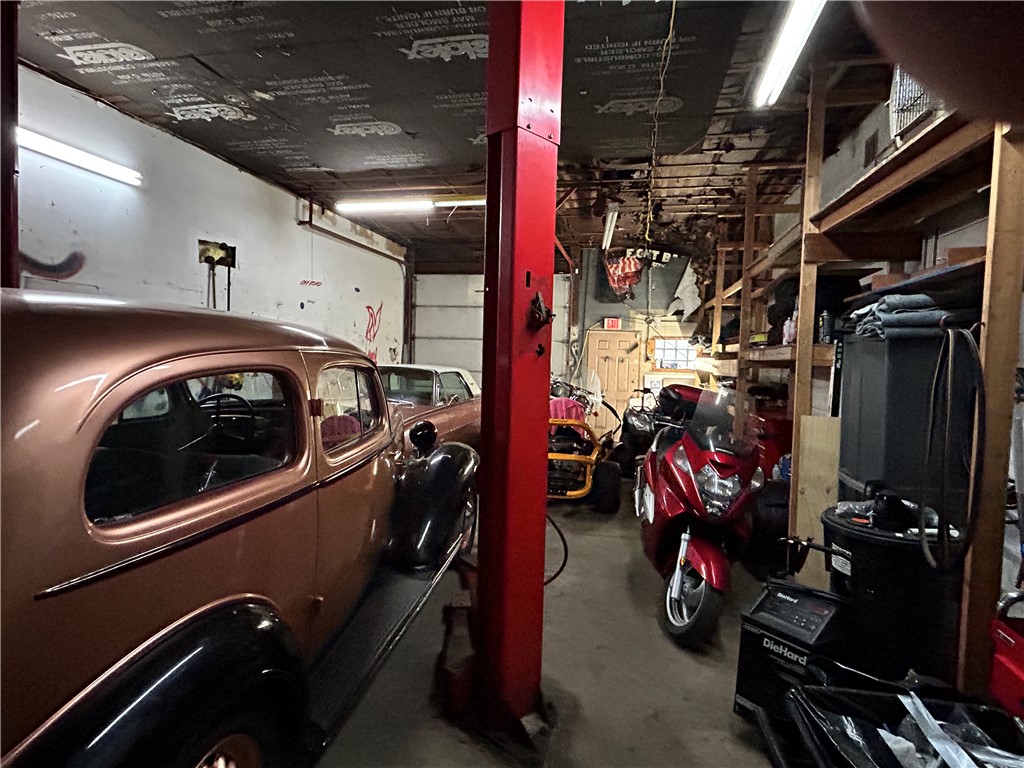 583 Mcclellandtown Rd