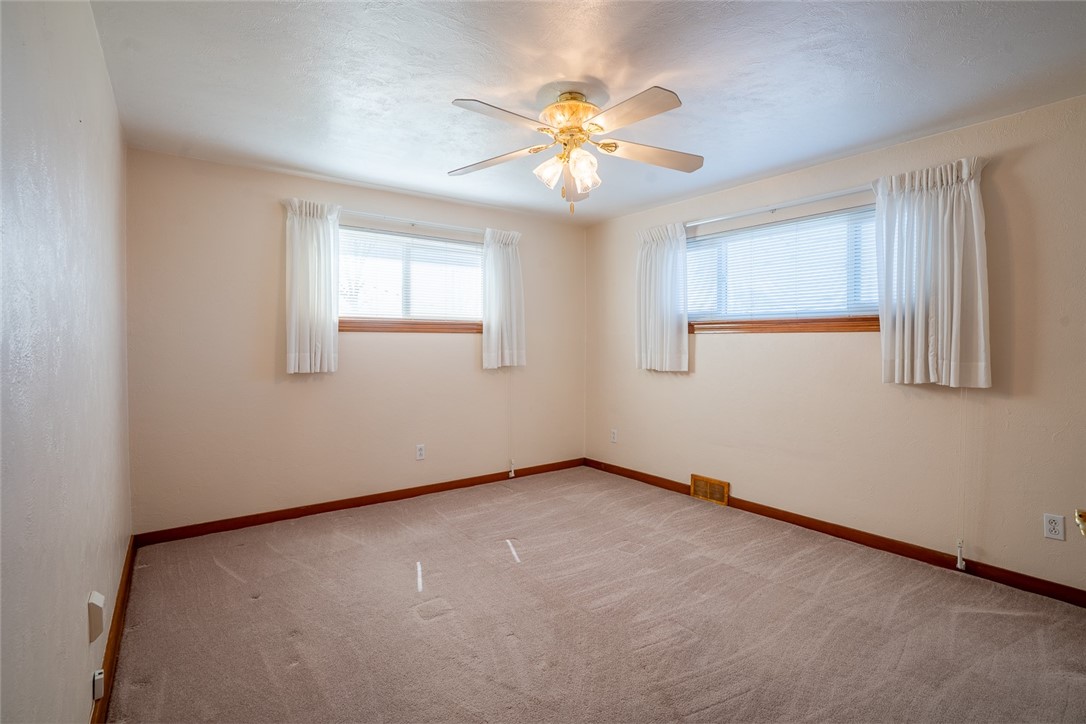 4800 Mooreridge Dr, Whitehall, Pennsylvania image 10