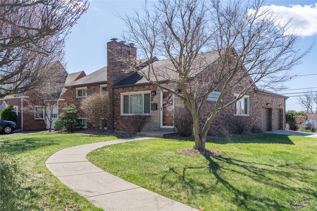 4800 Mooreridge Dr, Whitehall, Pennsylvania image 1