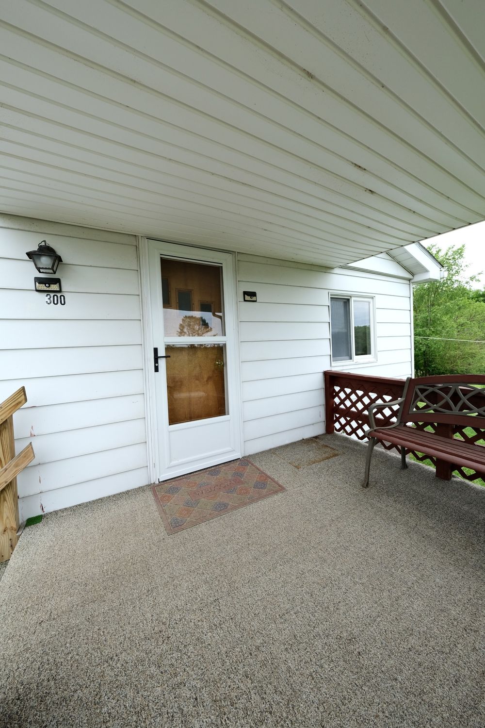 300 E 4th Street