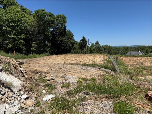 1523 LOIS DR, GREENSBURG, PA 15601 - Image ca6110e1afaaa853a2e7e3bd206c3868/1996765918