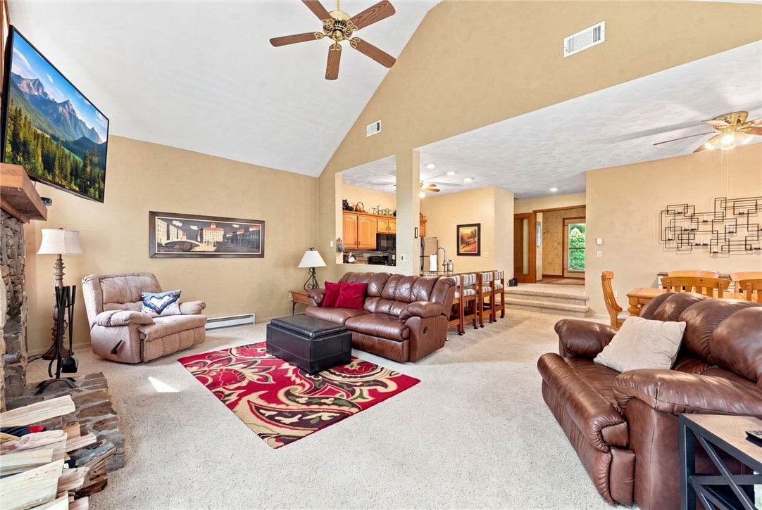 1733 Snowfield Drive