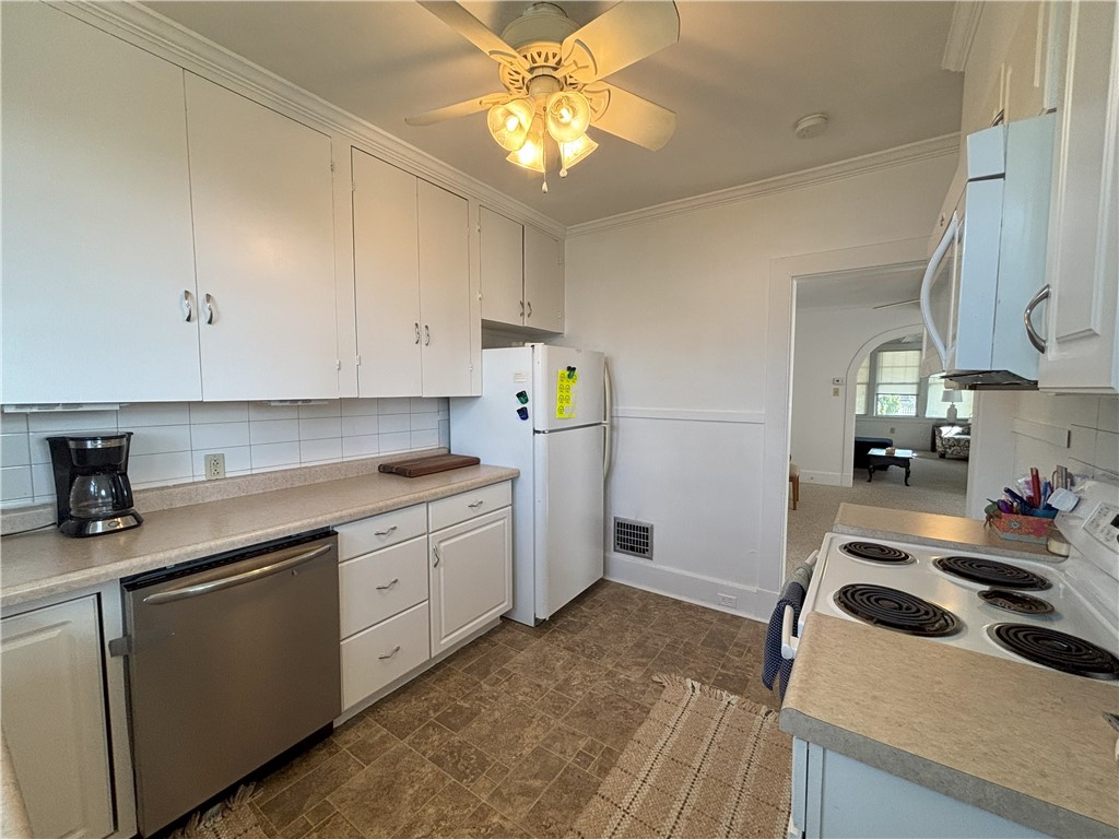 Latrobe, Pennsylvania 15650, United States, 2 Bedrooms Bedrooms, ,2 BathroomsBathrooms,Residential,Active,205046