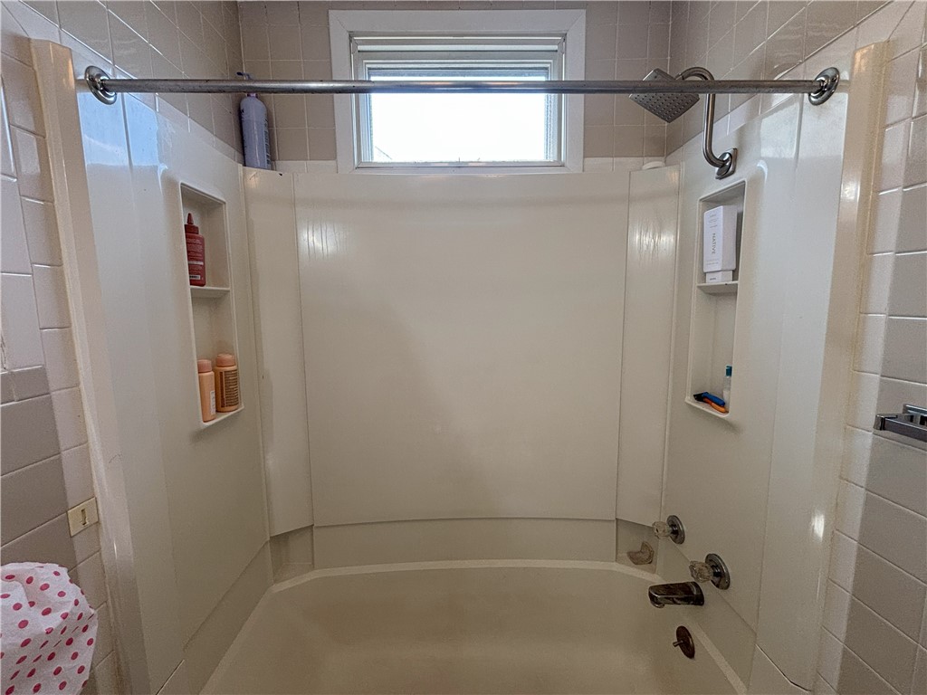 Latrobe, Pennsylvania 15650, United States, 2 Bedrooms Bedrooms, ,2 BathroomsBathrooms,Residential,Active,205046