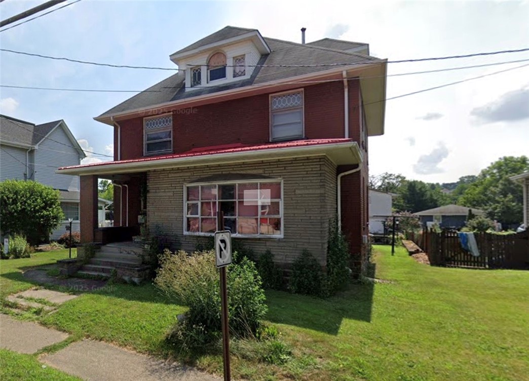 216 E Pike St