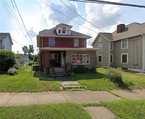 Photo of 216 E Pike St, Houston, PA 15342 (MLS # 1727127)