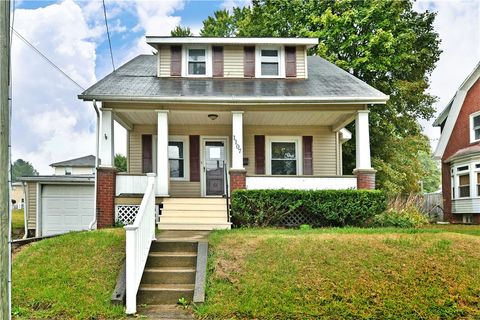 Photo of 1107 W Ridge Ave, Sharpsville, PA 16150 (MLS # 1735145)