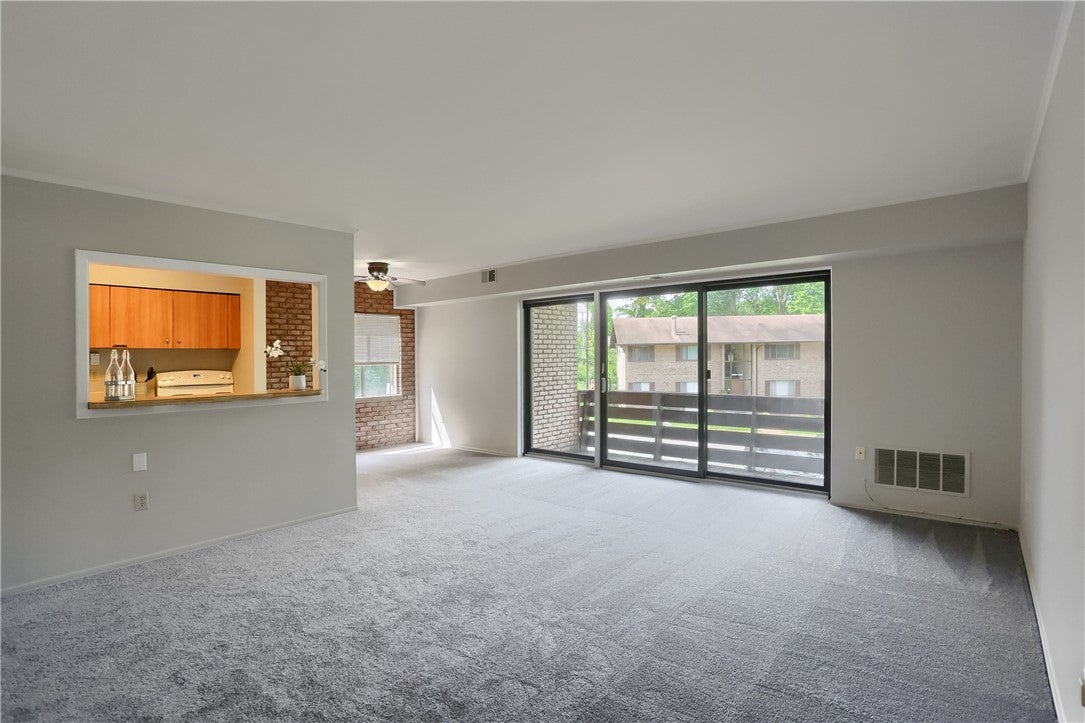 1004 Sanlin Drive
