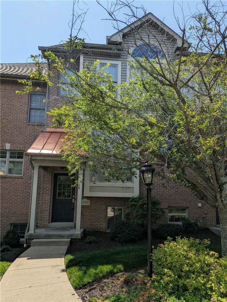 1705 Waterleaf Dr