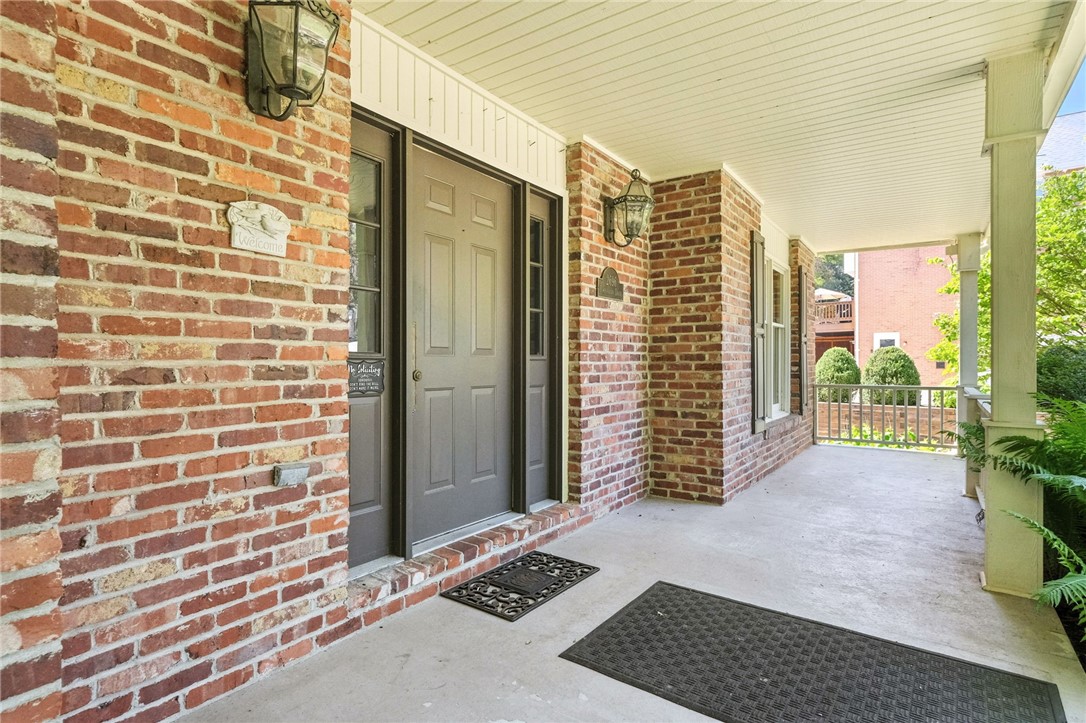 2696 Timberglen Dr
