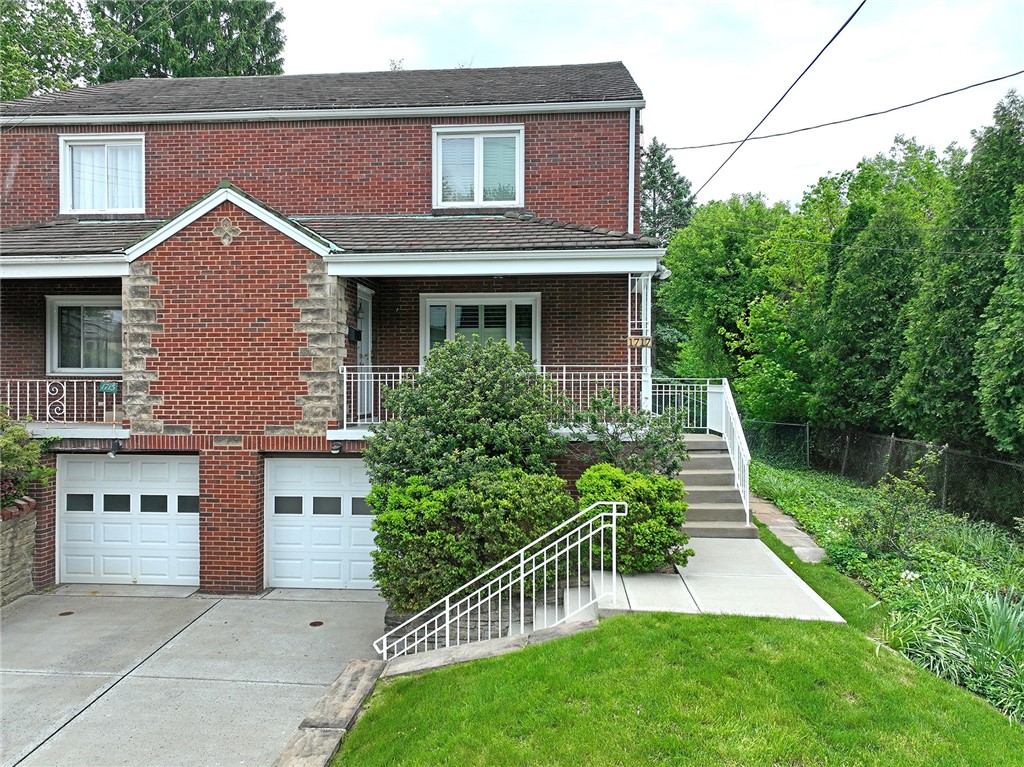 1717 Murdoch Road