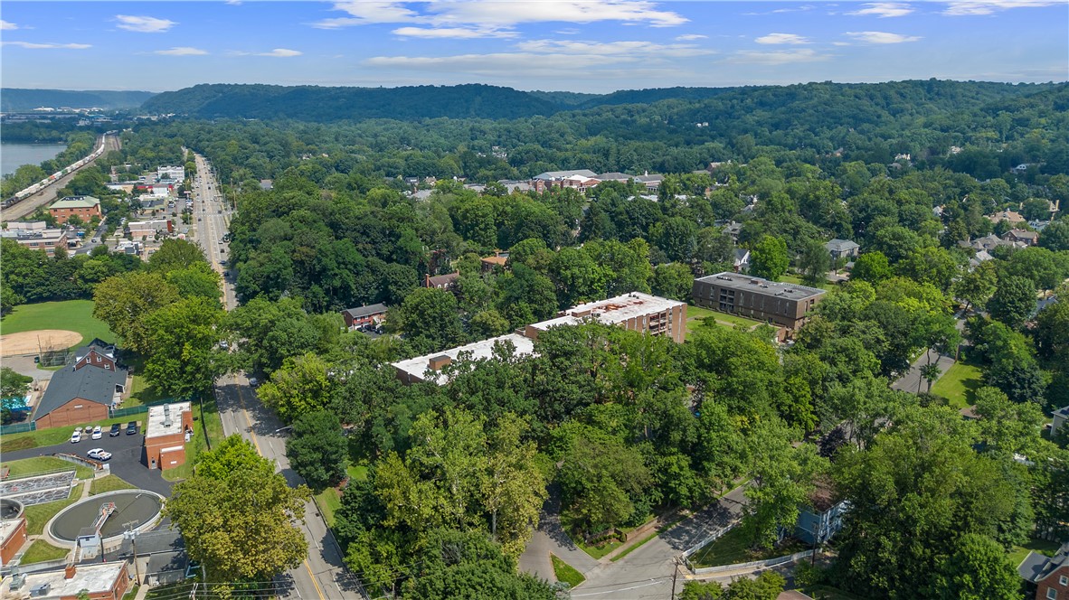 Sewickley, Pennsylvania 15143, United States, 1 Bedroom Bedrooms, ,1 BathroomBathrooms,Residential,Active,182532