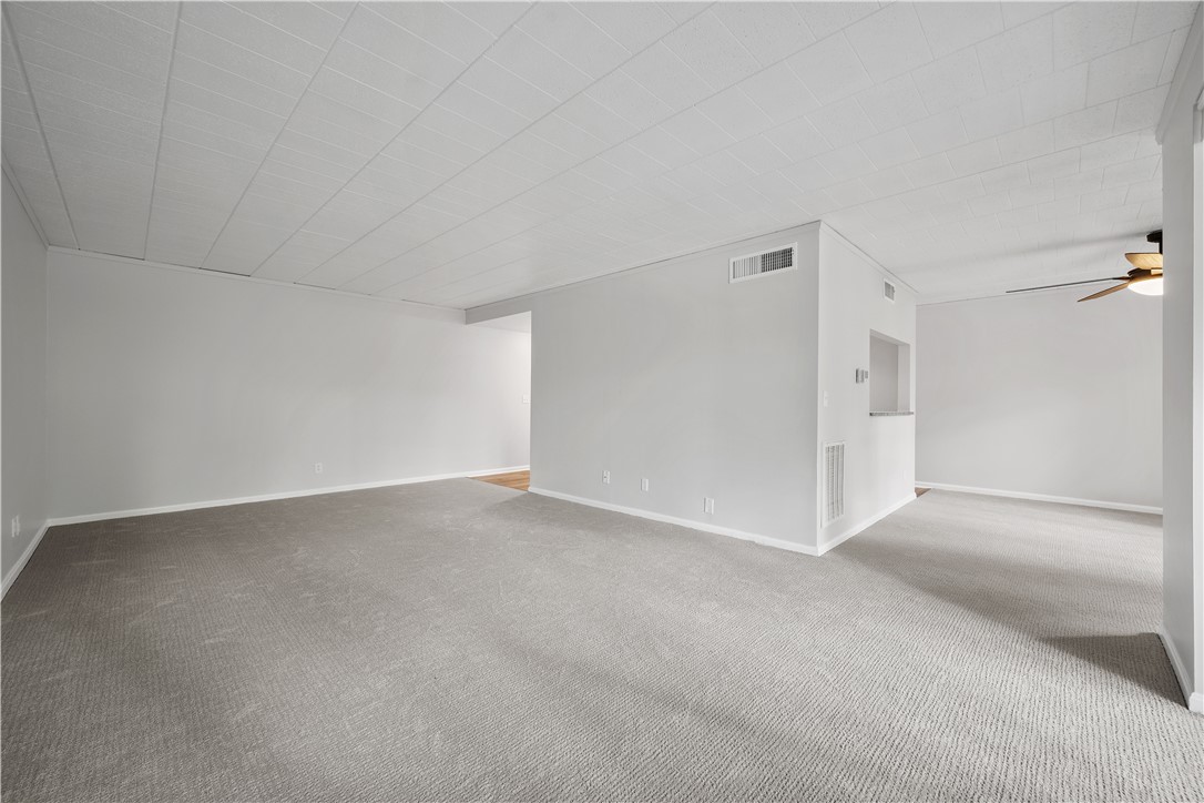 Sewickley, Pennsylvania 15143, United States, 1 Bedroom Bedrooms, ,1 BathroomBathrooms,Residential,Active,182532