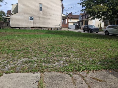Vacant Land For Sale - Glosser Street<br/> E Pittsburgh, PA 15112