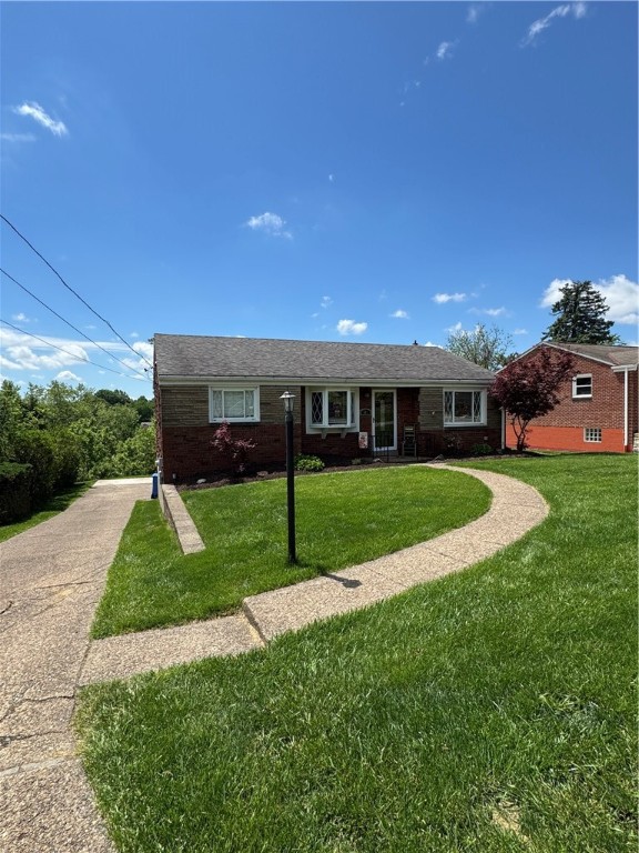 561 Marylea Ave, Whitehall, Pennsylvania image 2