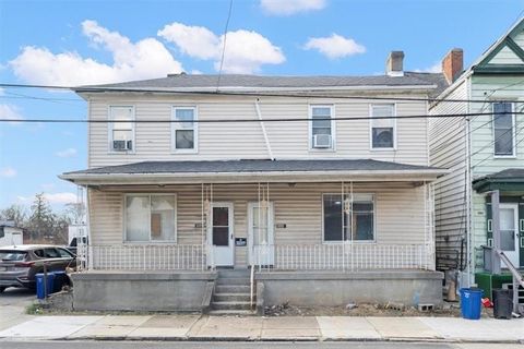 Photo of 6640 Rowan St, Pittsburgh, PA 15206 (MLS # 1732943)