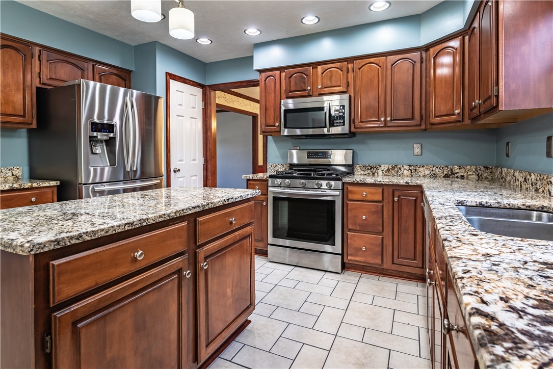 Seven Fields Boro, Pennsylvania 16046, United States, 4 Bedrooms Bedrooms, ,3 BathroomsBathrooms,Residential,Active,159020