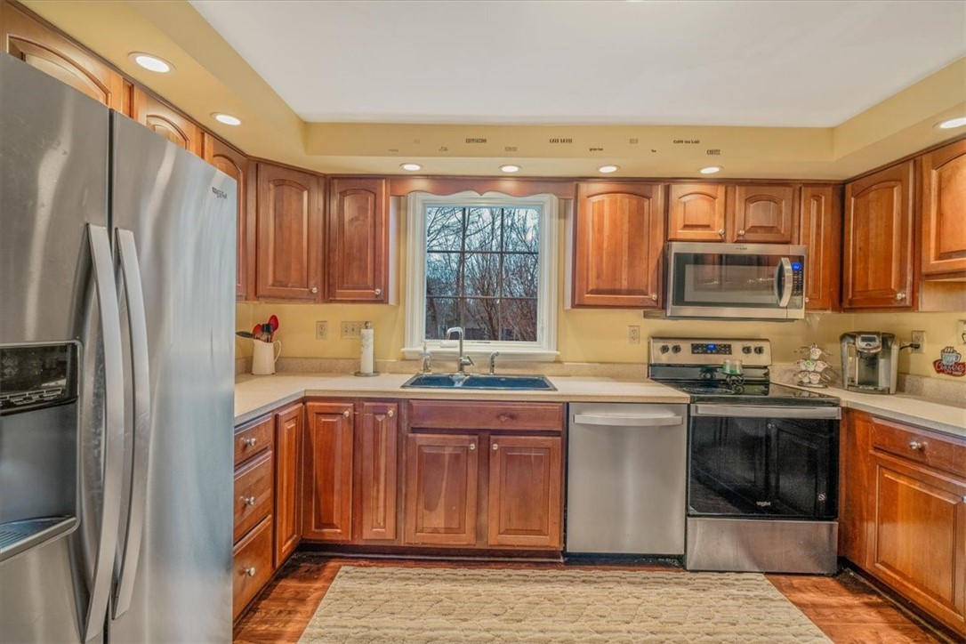 3036 Amy Dr Dr, South Park, Pennsylvania image 12