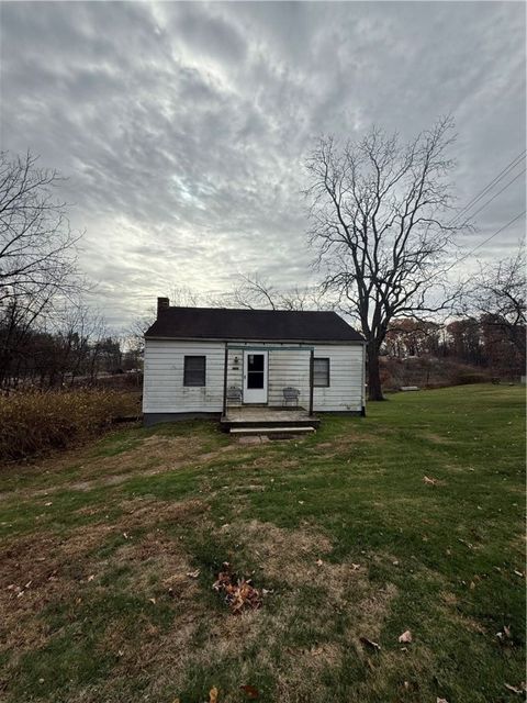 Photo of 5207 Richland Rd, Gibsonia, PA 15044 (MLS # 1731825)