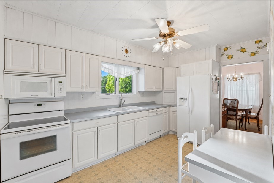 306 Drake Rd