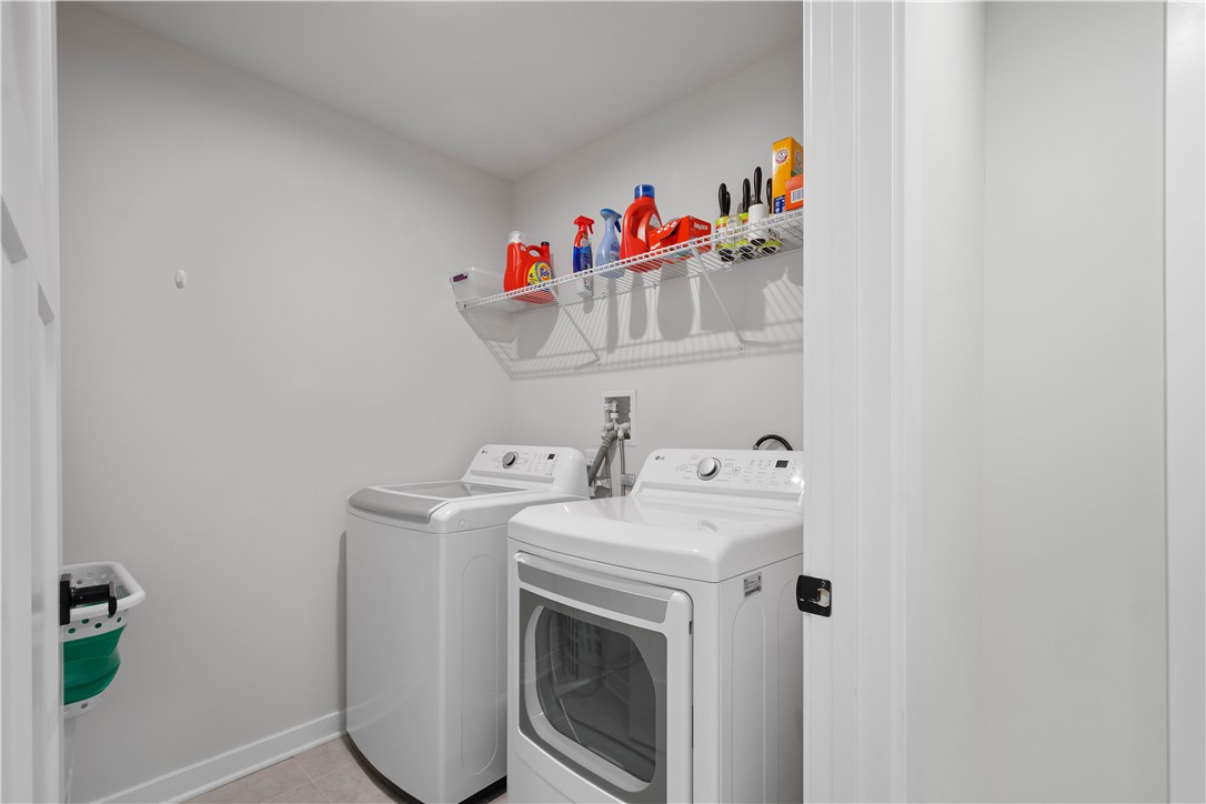 2025 Pinnacle Way, South Park, Pennsylvania image 25