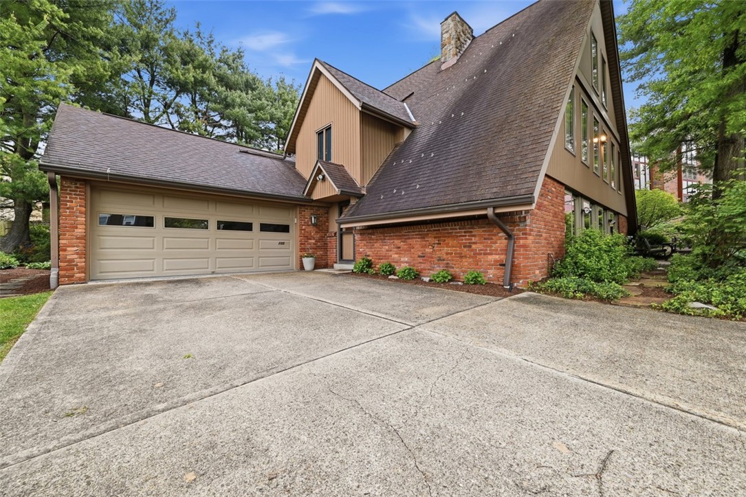 105 Regal Court