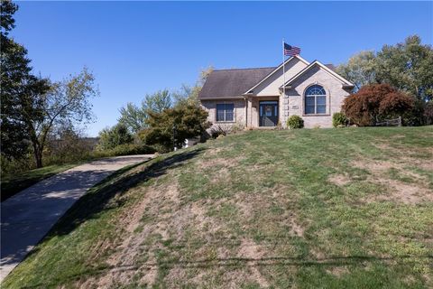 Photo of 161 Warren Rd, Warrendale, PA 15086 (MLS # 1726469)