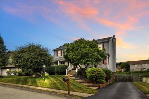 Photo of 3 Sarah Ct, Irwin, PA 15642 (MLS # 1759067)