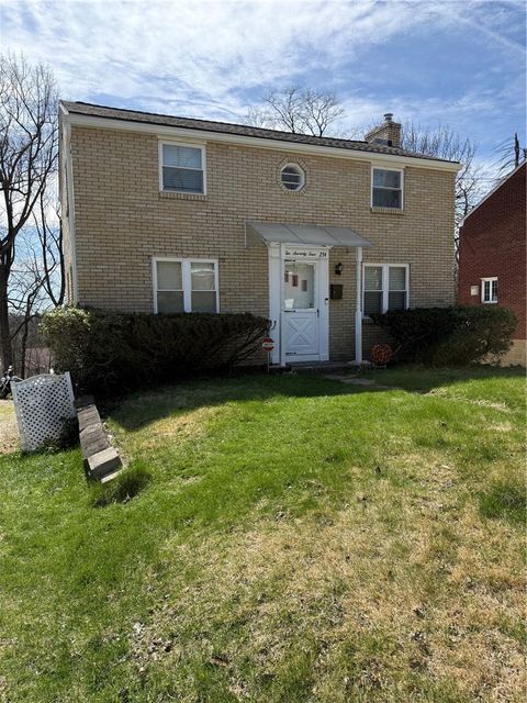 Photo of 274 Pheasant Dr, Pittsburgh, PA 15235 (MLS # 1746206)