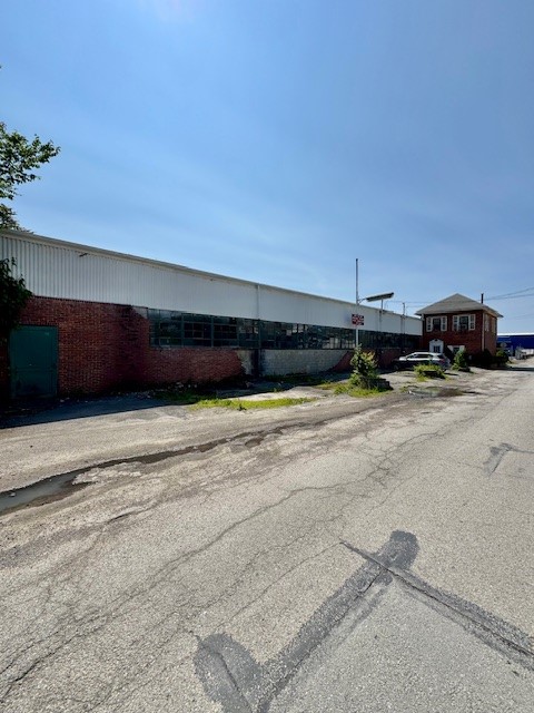 295 Meadow Ave