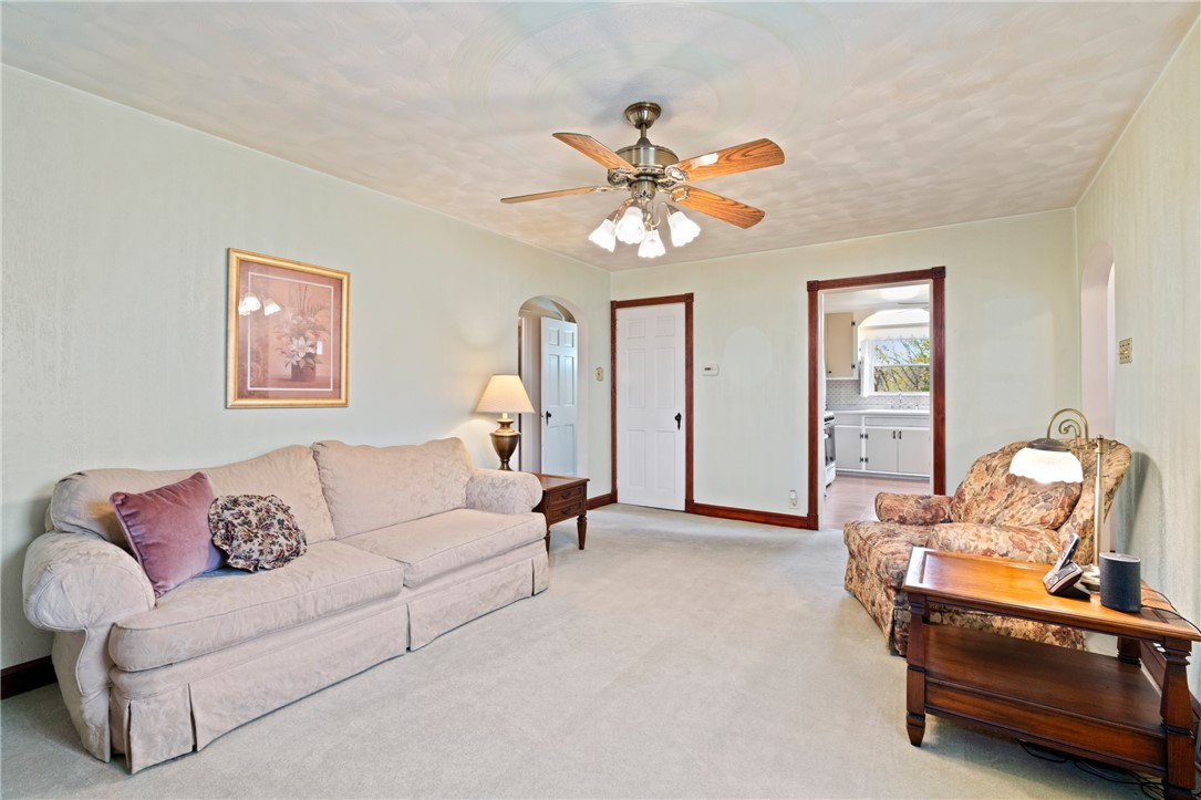 Baldwin Boro, Pennsylvania 15227, United States, 3 Bedrooms Bedrooms, ,1 BathroomBathrooms,Residential,Active,240895