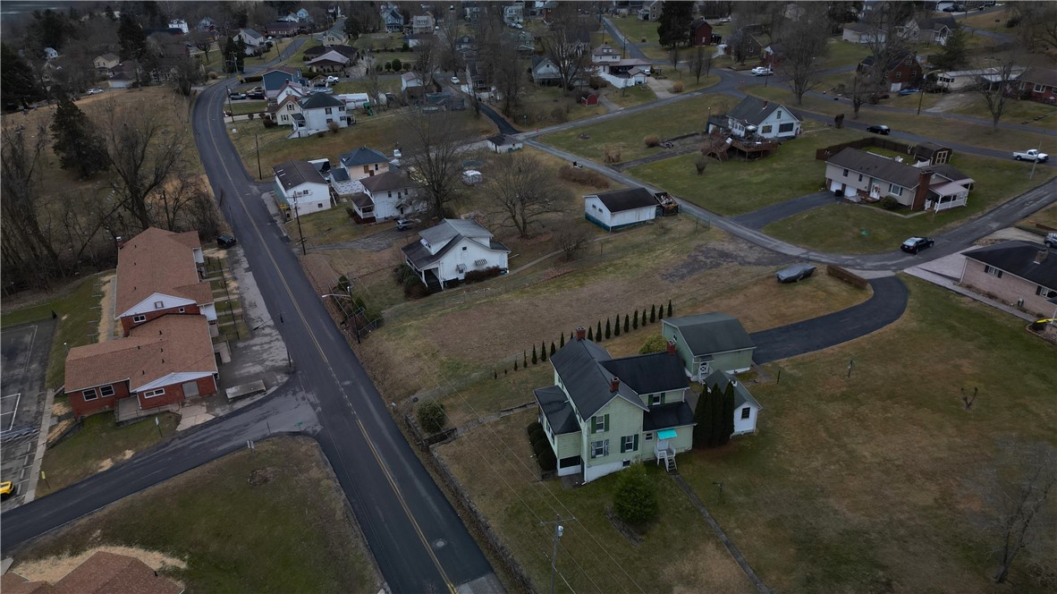 748 Crawford Rd