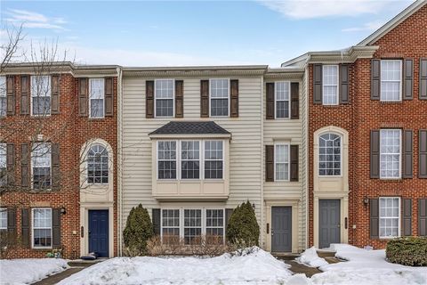 Photo of 602 Garden Way, Wexford, PA 15090 (MLS # 1740204)