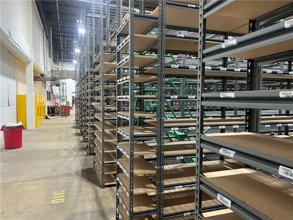 1020-1060 W Saw Mill Run