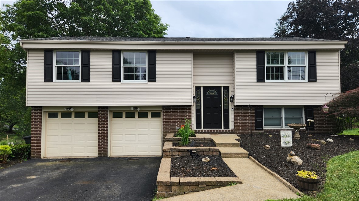2583 Richard Rd