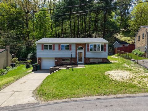 Photo of 98 York Dr, Pittsburgh, PA 15214 (MLS # 1751826)