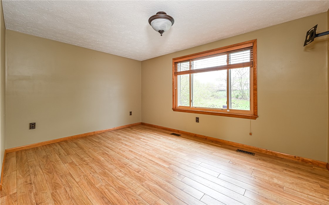 1737 Porter St St, Conway, Pennsylvania image 11