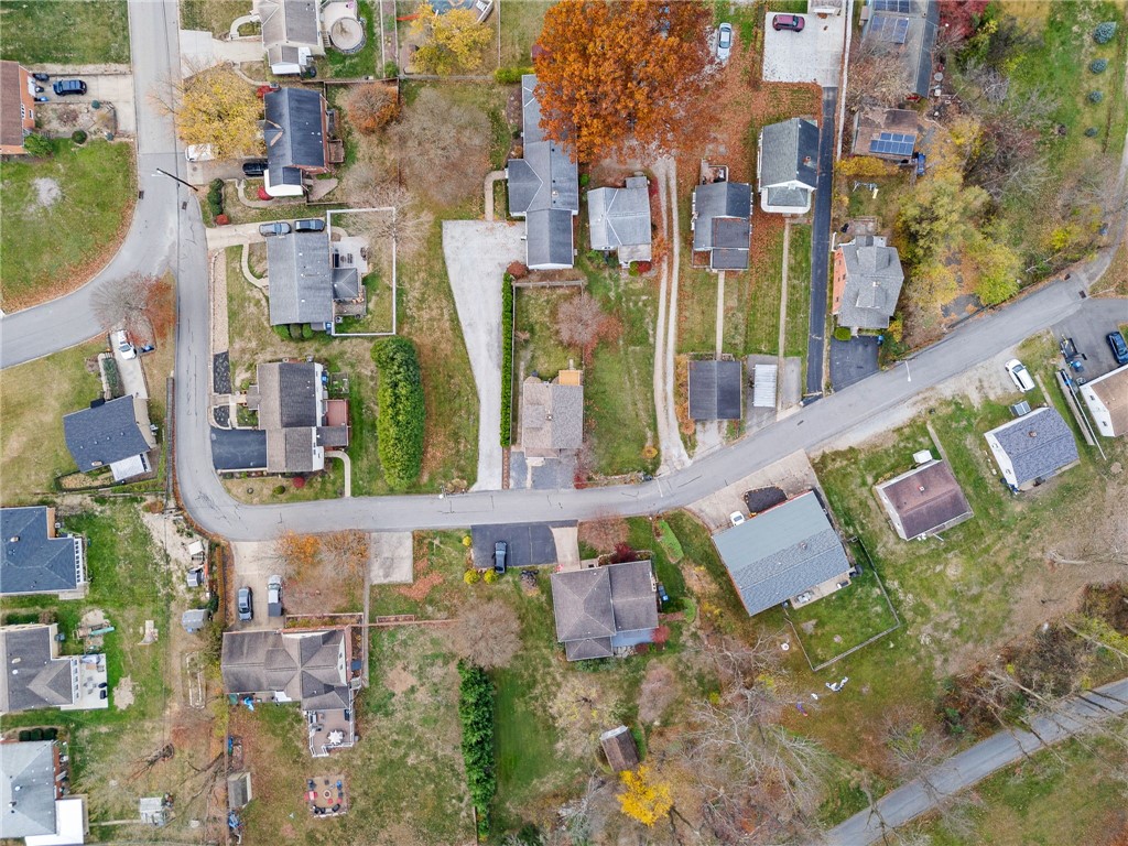 Scott Twp - Sal, Pennsylvania 15106, United States, 3 Bedrooms Bedrooms, ,2 BathroomsBathrooms,Residential,Active,34180