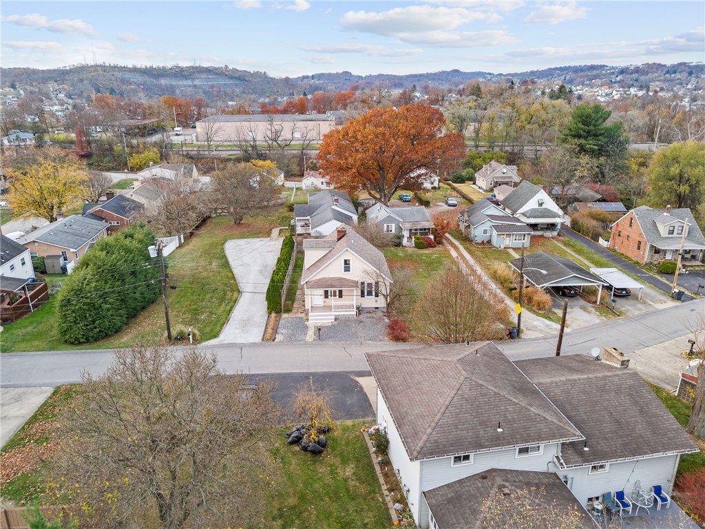 Scott Twp - Sal, Pennsylvania 15106, United States, 3 Bedrooms Bedrooms, ,2 BathroomsBathrooms,Residential,Active,34180