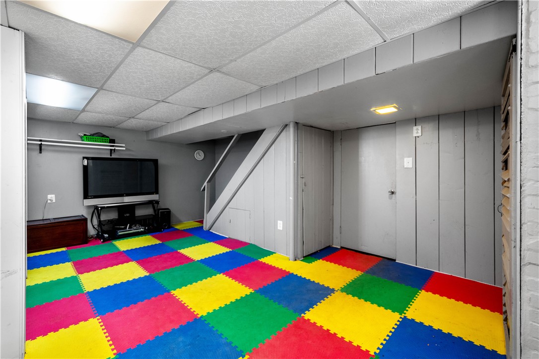 Hampton, Pennsylvania 15101, United States, 3 Bedrooms Bedrooms, ,2 BathroomsBathrooms,Residential,Active,205074