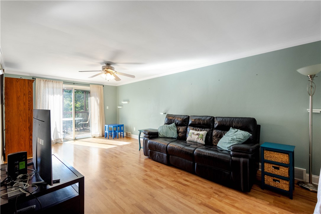 Hampton, Pennsylvania 15101, United States, 3 Bedrooms Bedrooms, ,2 BathroomsBathrooms,Residential,Active,205074