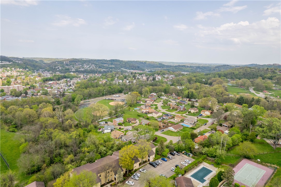 Scott Twp - Sal, Pennsylvania 15220, United States, 2 Bedrooms Bedrooms, ,1 BathroomBathrooms,Residential,Active,121208