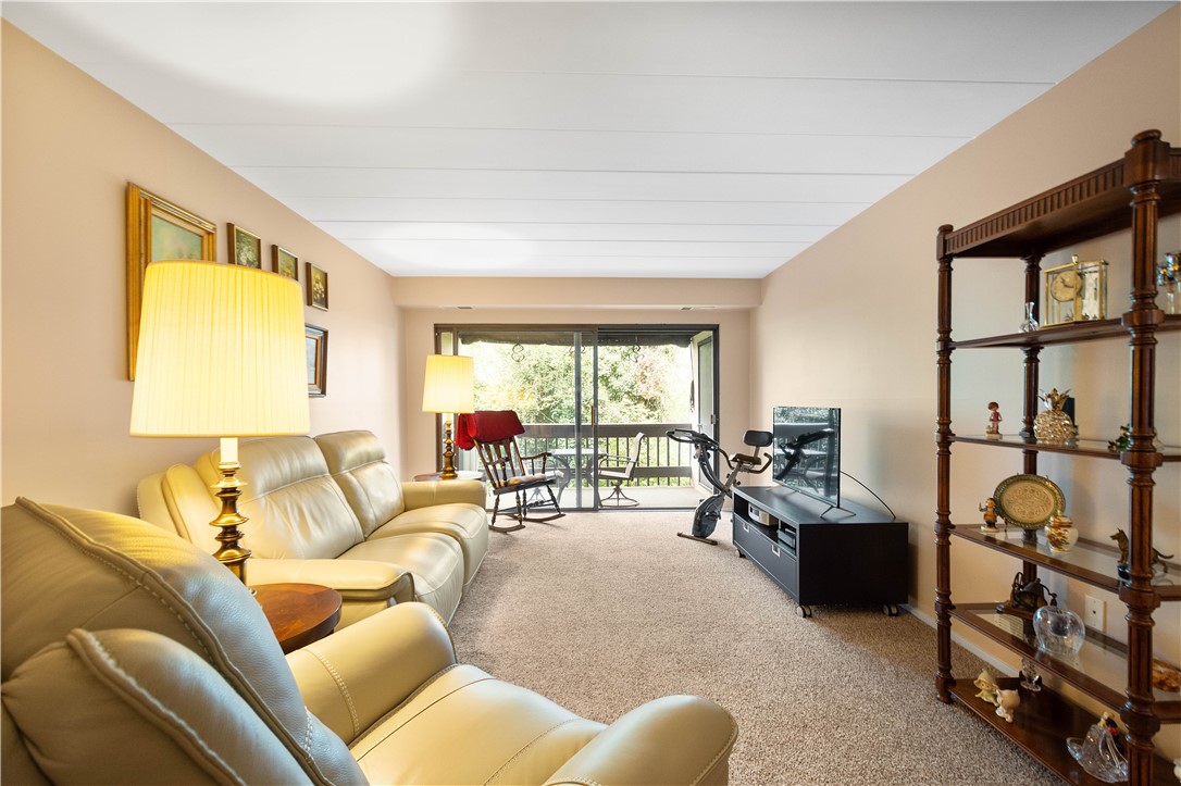 Scott Twp - Sal, Pennsylvania 15220, United States, 2 Bedrooms Bedrooms, ,1 BathroomBathrooms,Residential,Active,121208