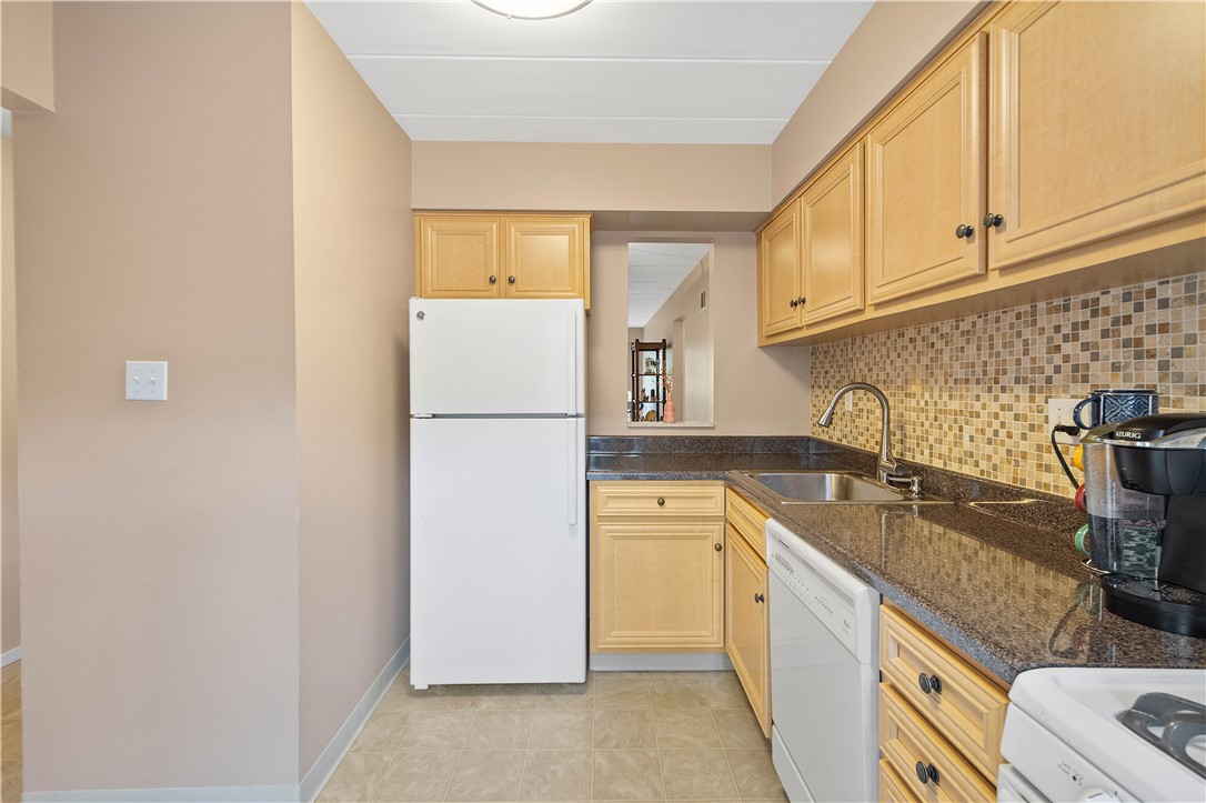 Scott Twp - Sal, Pennsylvania 15220, United States, 2 Bedrooms Bedrooms, ,1 BathroomBathrooms,Residential,Active,121208